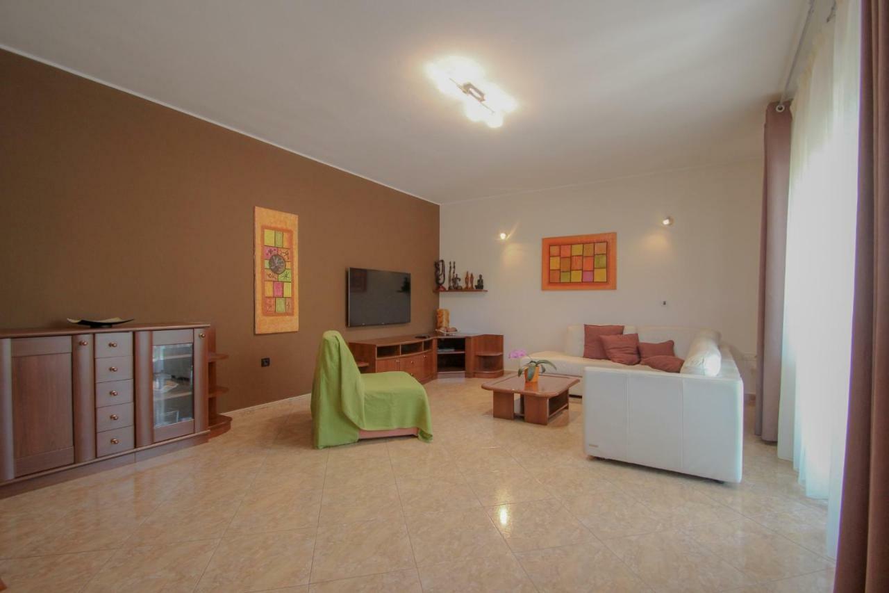 Apartment Sanja Novigrad Istria エクステリア 写真