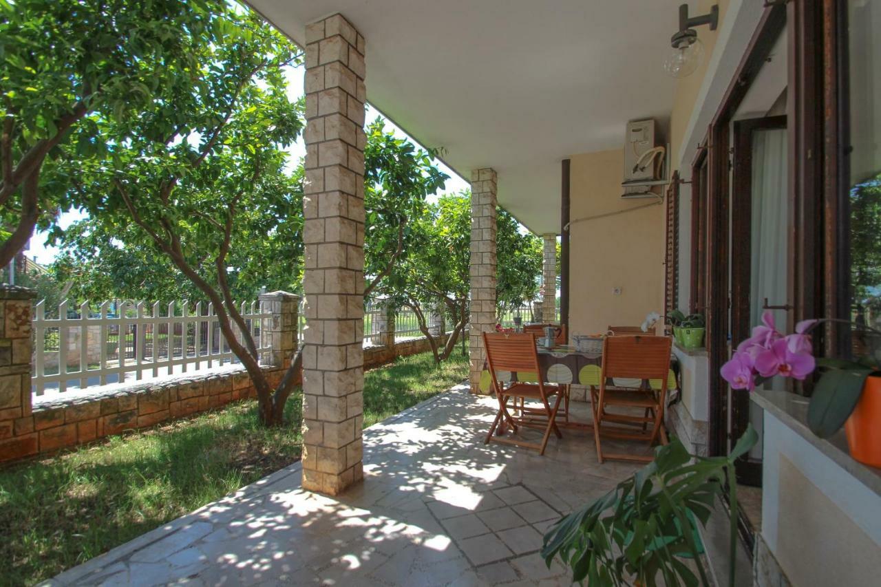 Apartment Sanja Novigrad Istria エクステリア 写真