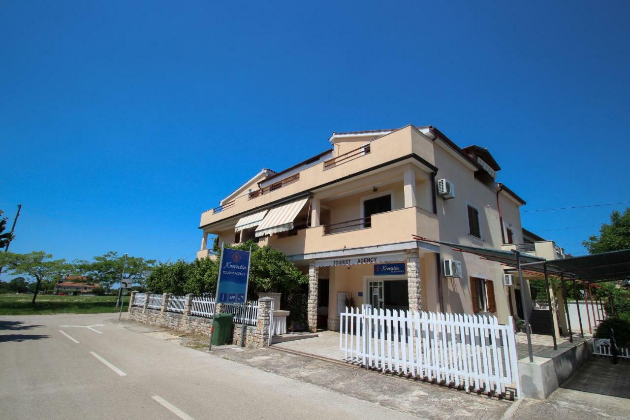 Apartment Sanja Novigrad Istria エクステリア 写真